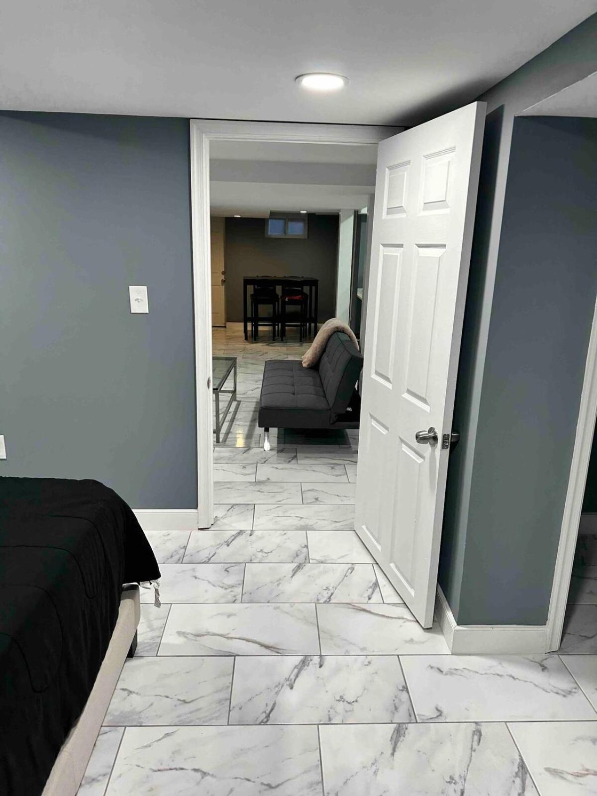 Lovely Basement 1-Bedroom With Free Parking Вашингтон Екстер'єр фото